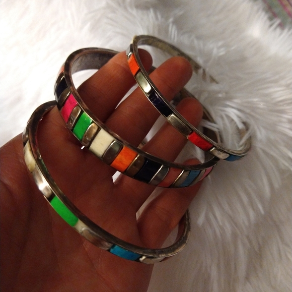 80s style colorful bangle bracelets - Picture 3 of 15